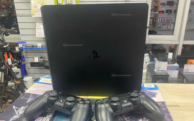 Приставка PS4. slim