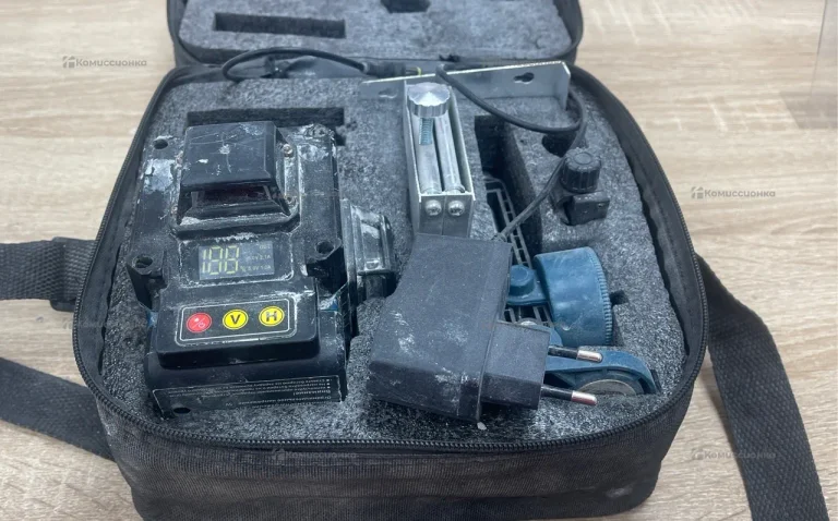 Лазерный уровень Hilda 4d