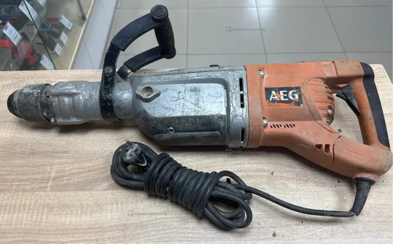 Отбойный молоток AEG PM 10 E