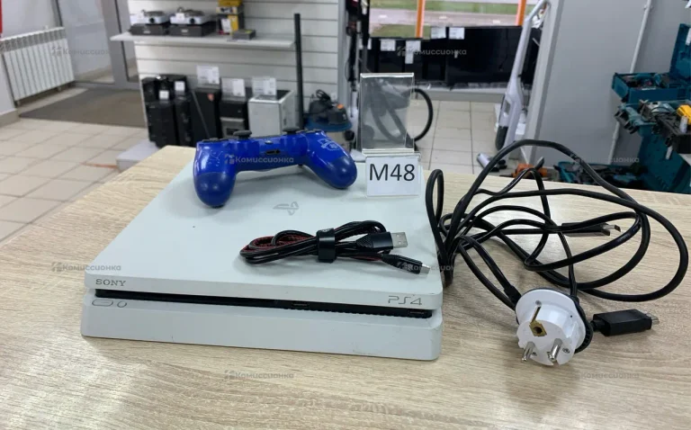 Приставка Play Station 4 slim 500GB