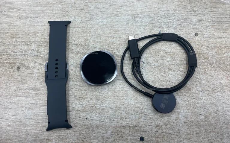 Часы  Samsung Watch 8