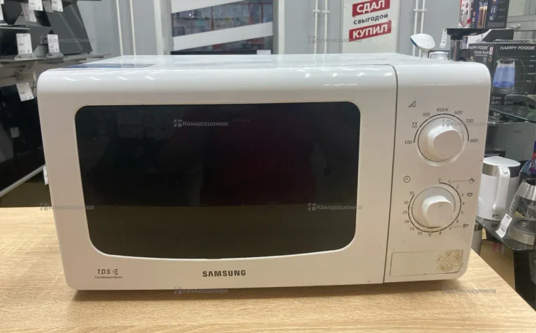 Микроволновая печь  Samsung ME81KRW