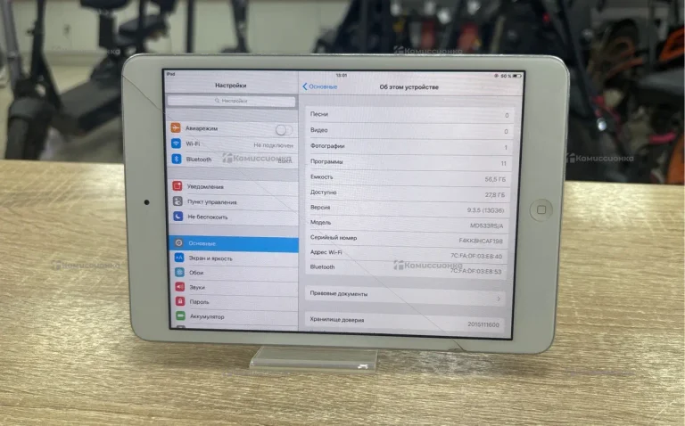 Планшет Apple iPad mini 64