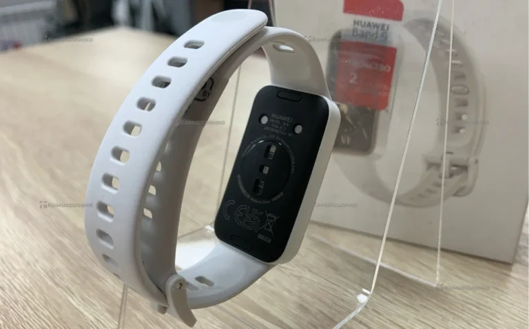 Часы  Huawei Band 9