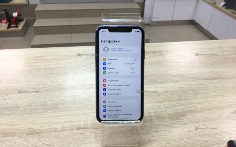 Apple iPhone 11 4/64 ГБ