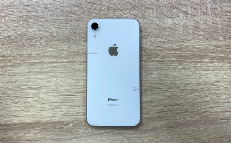 Apple iPhone XR 3/64 ГБ