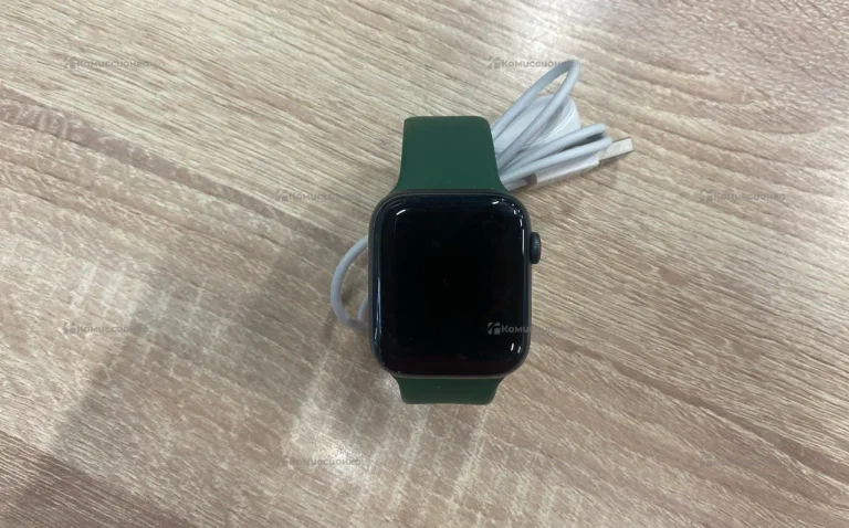 Часы  Apple Watch 6 44mm