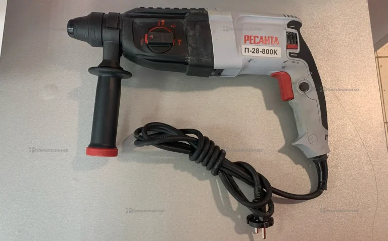 Перфоратор Ресанта П-28-800К