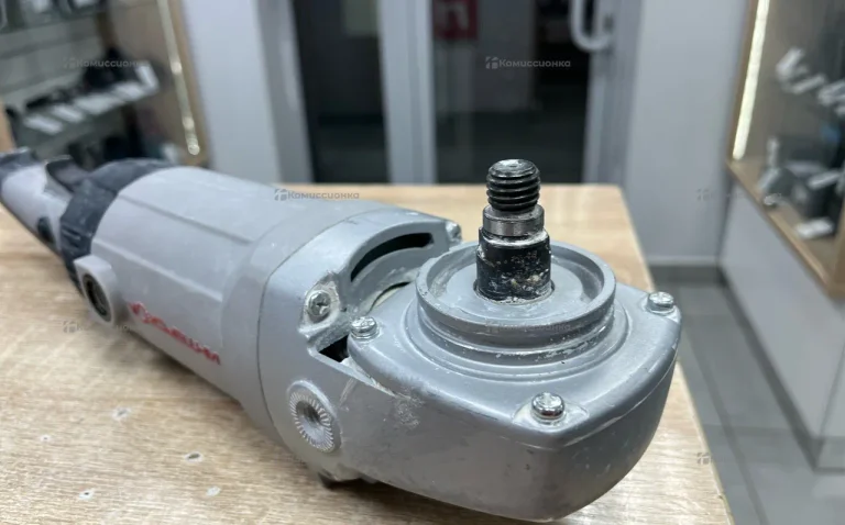 Полировальная машина Интерскол УПМ-180/1300Э