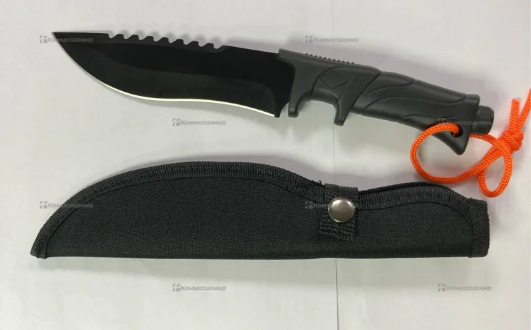 Нож туристический