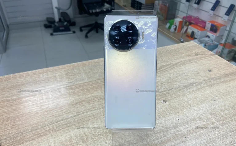 Tecno Spark 20 Pro+ 8/256 ГБ