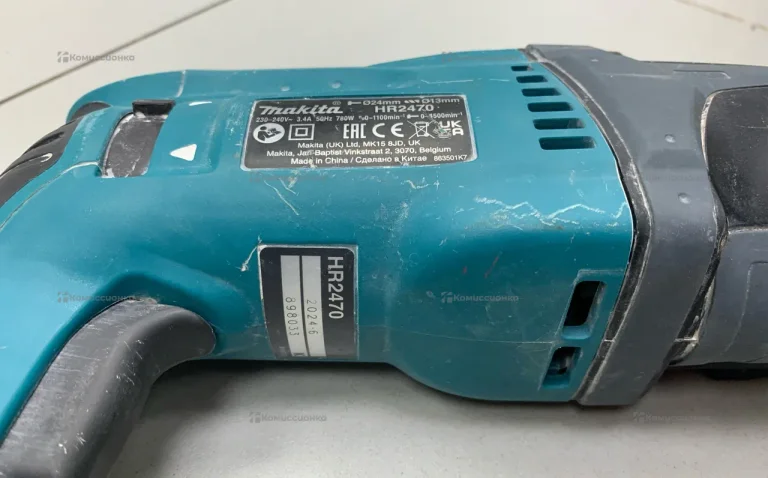 Перфоратор Makita HR 2470