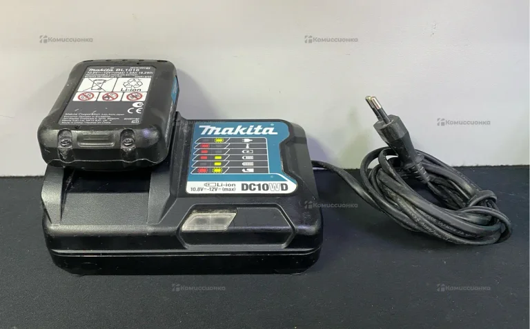 Зарядное устройство makita DC10WD