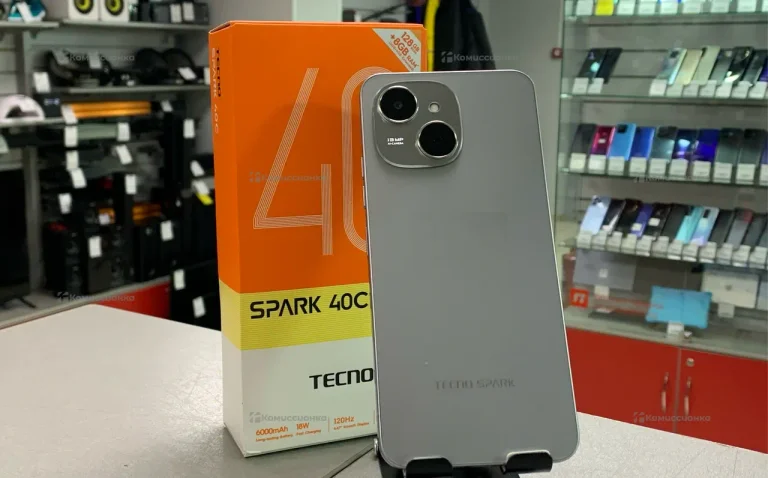 Tecno Spark 40C 4/128 ГБ