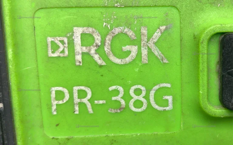 Лазерный невелир RGK-38G