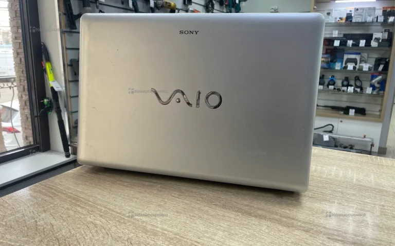 Ноутбук Sony VCEBR4S1R
