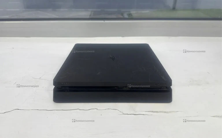 Приставка игровая  ps 4 500