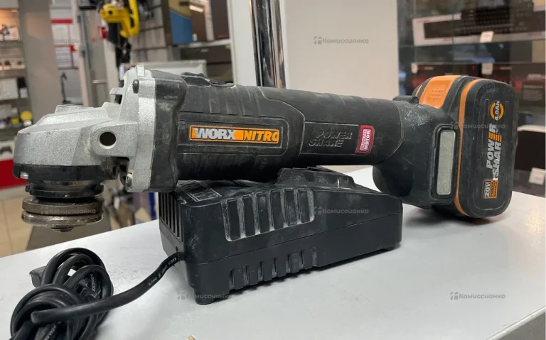 УШМ аккумуляторная Worx WX801