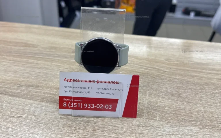 Часы OnePlus Watch