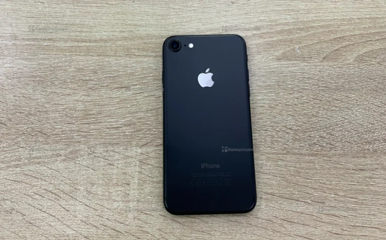 Apple iPhone 7 2/32 ГБ