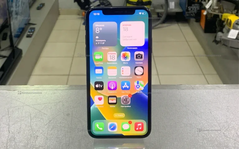 Apple iPhone X 3/64 ГБ