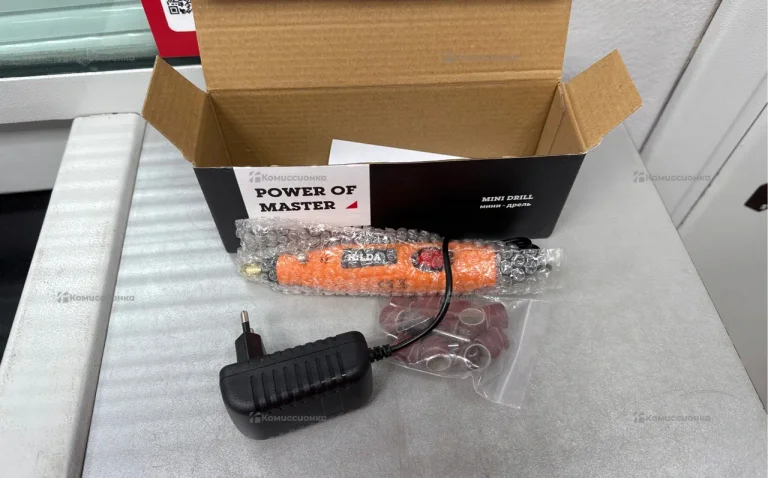 Гравер с насадками Hilda