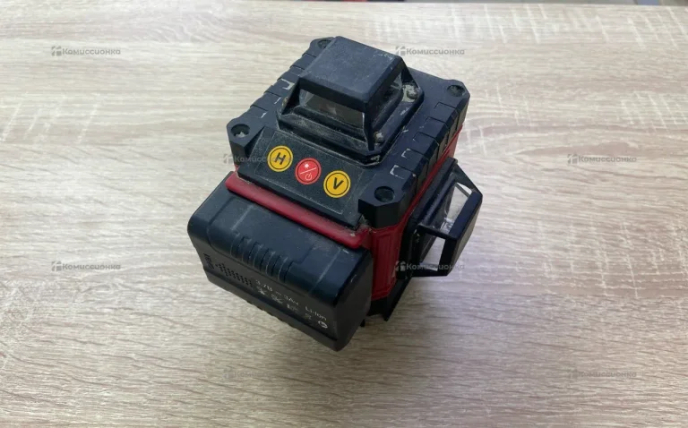 Лазерный Нивелир Elitech  16Л-ЗЕЛ