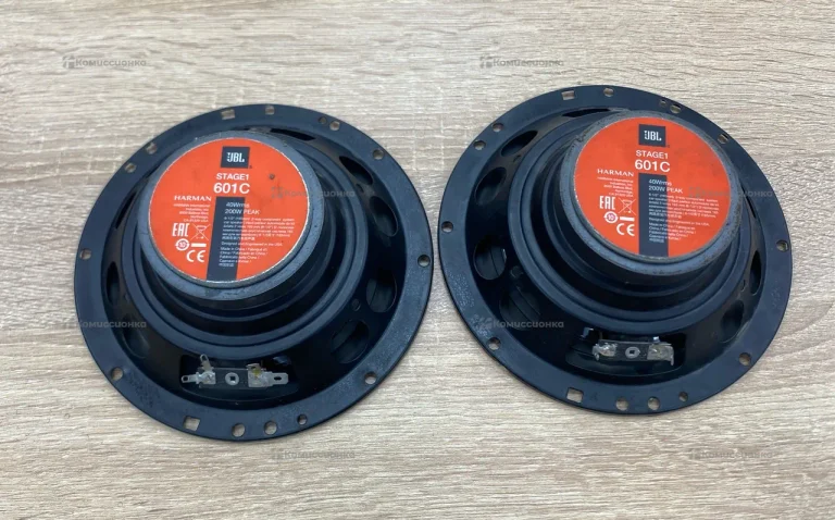 Колонки JBL 601C