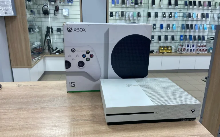 Приставка Xbox One S 512