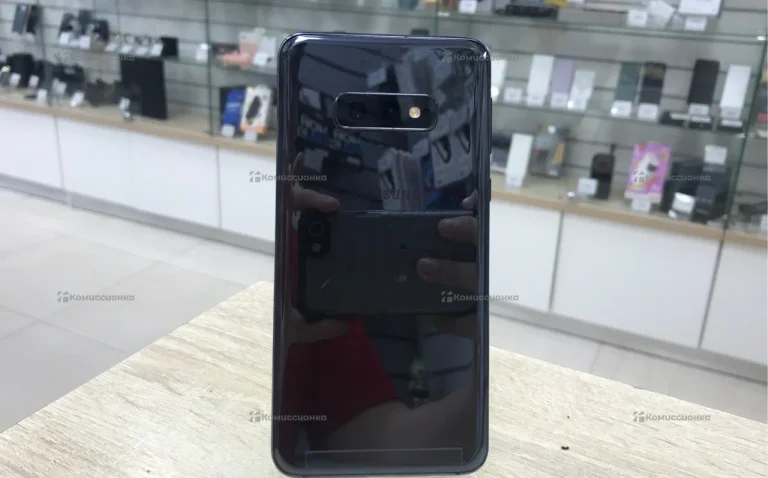 Samsung Galaxy S10e 6/128 ГБ