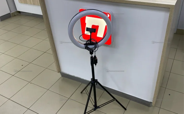 Стойка для света