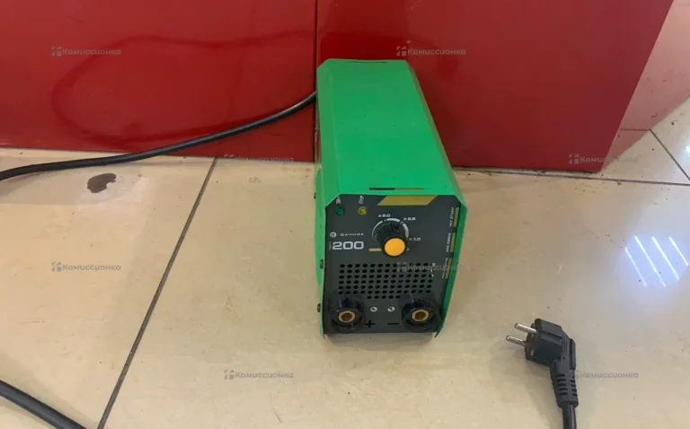 Сварочный аппарат Дачник 200