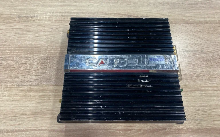 Усилитель  CalCell BST 130.2