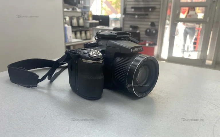 Фотоаппарат FinePix S3200