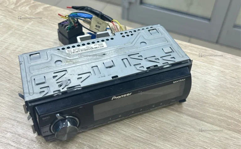 Автомагнитола  Pioneer MVH-X460UI