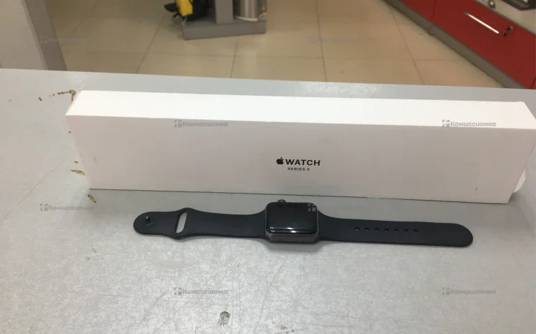 Часы Apple Watch 3