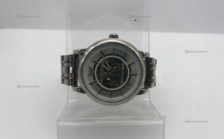 Часы  Emporio Armani