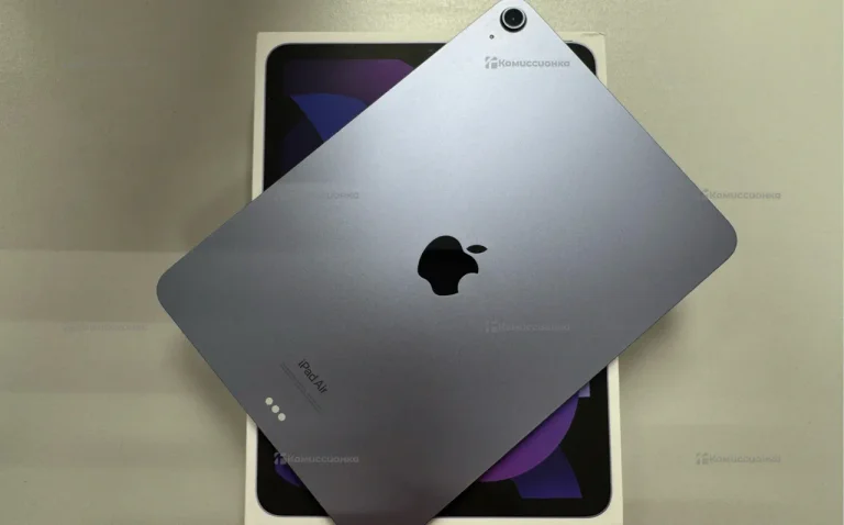 Планшет Apple iPad Air 5th gen 2022 256 Wi-Fi