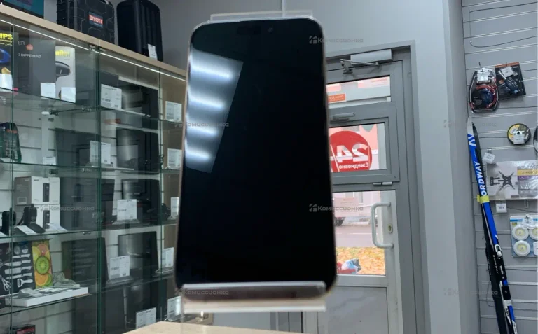 Apple iPhone 16 Pro 8/128 ГБ