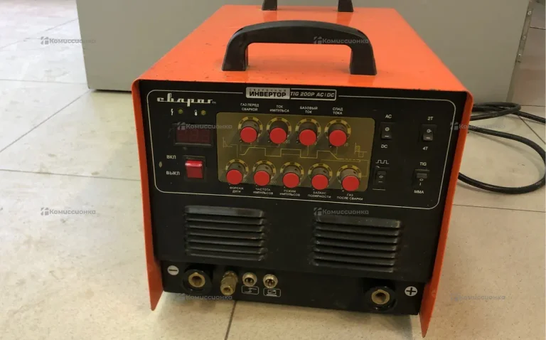 Сварочный аппарат Сварог Tech 200 P AC/DC