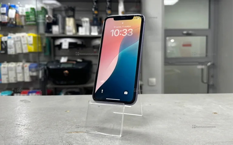 Apple iPhone 11 4/64 ГБ