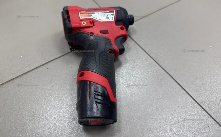 акумуляторный шуруповерт Milwaukee 3453