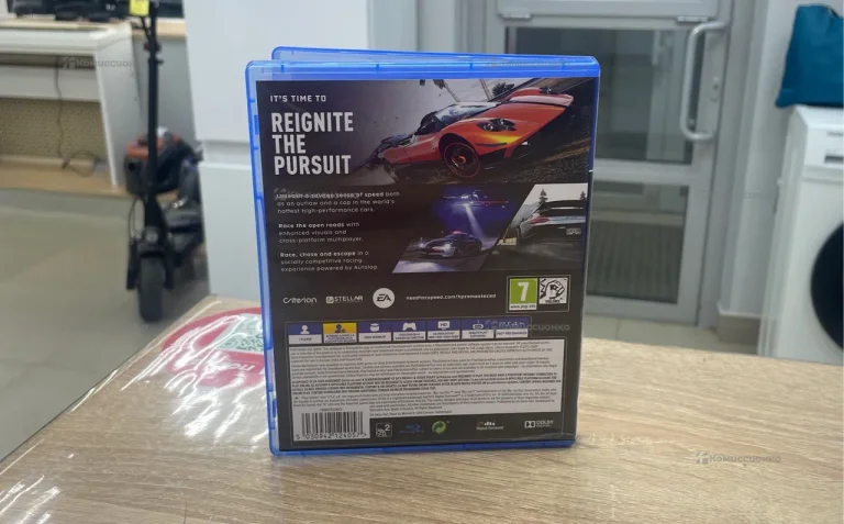Sony PlayStation  4 need for speed hot pursuit