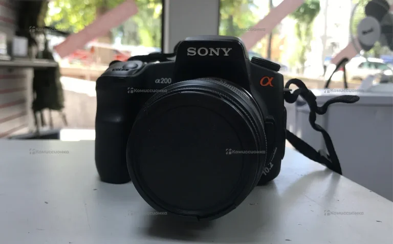 Фотоаппарат  Sony N50 a200