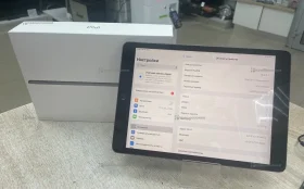Планшет Apple iPad 9-го поколения.