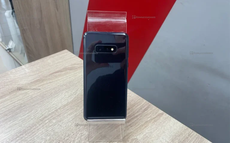 Samsung Galaxy S10e 6/128 ГБ