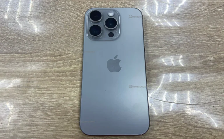 Apple iPhone 15 Pro 8/128 ГБ