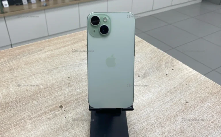 Apple iPhone 15 6/256 ГБ