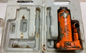 Купить Домкрат гидравлический 4т б/у , в Санкт-Петербург Цена:890рублей