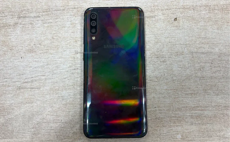 Samsung Galaxy A50 4/64 ГБ